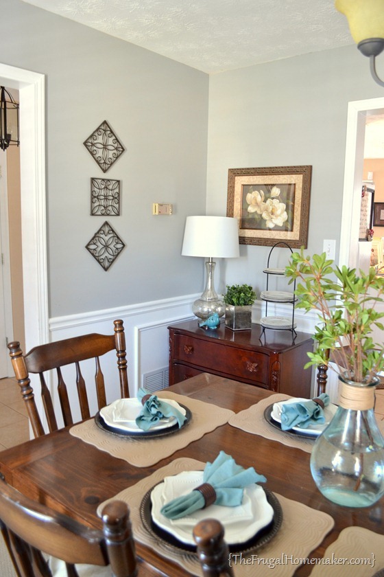 Dining room with white wainscoting