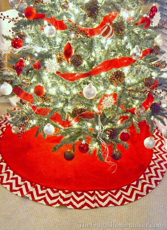 Red & White Chevron Christmas Tree Skirt