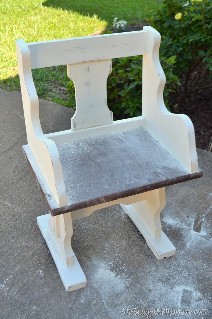 Small Pew Bench Makeover with Chalky Finish Paint