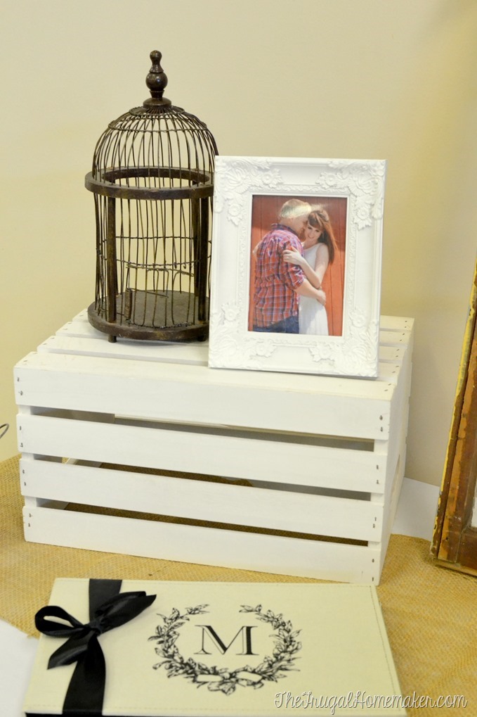 Using wood crates to decorate for weddings or parties