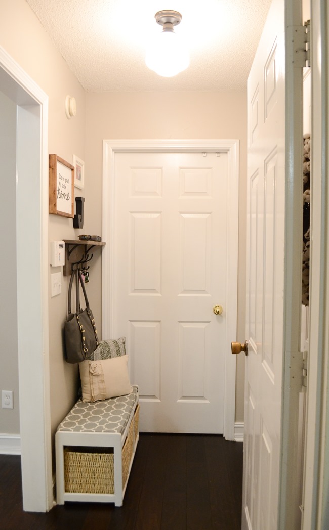Farmhouse Style Mudroom Makeover reveal-16