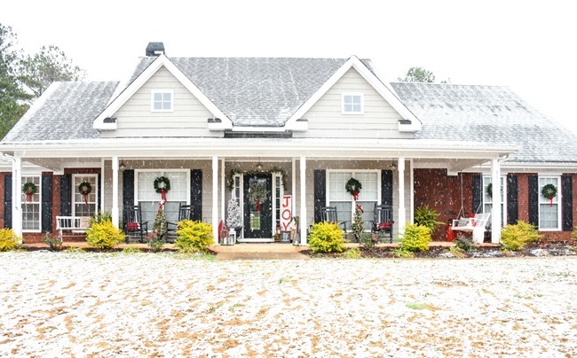 Snowy Southern Christmas Front Porch-6