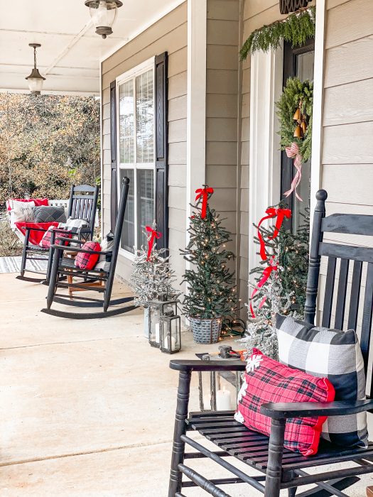 Simple Festive Christmas Front Porch